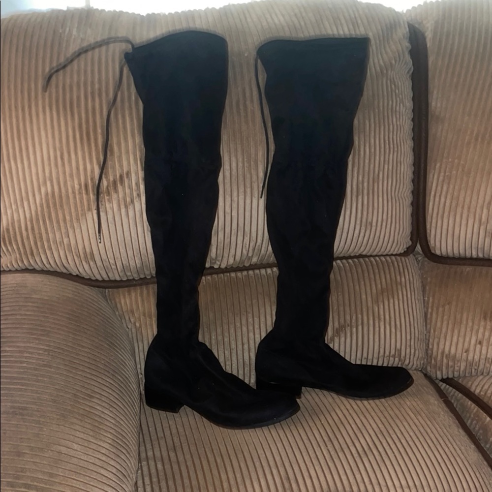 Charles David Black Over-the-Knee Boots Sleek and Elegant